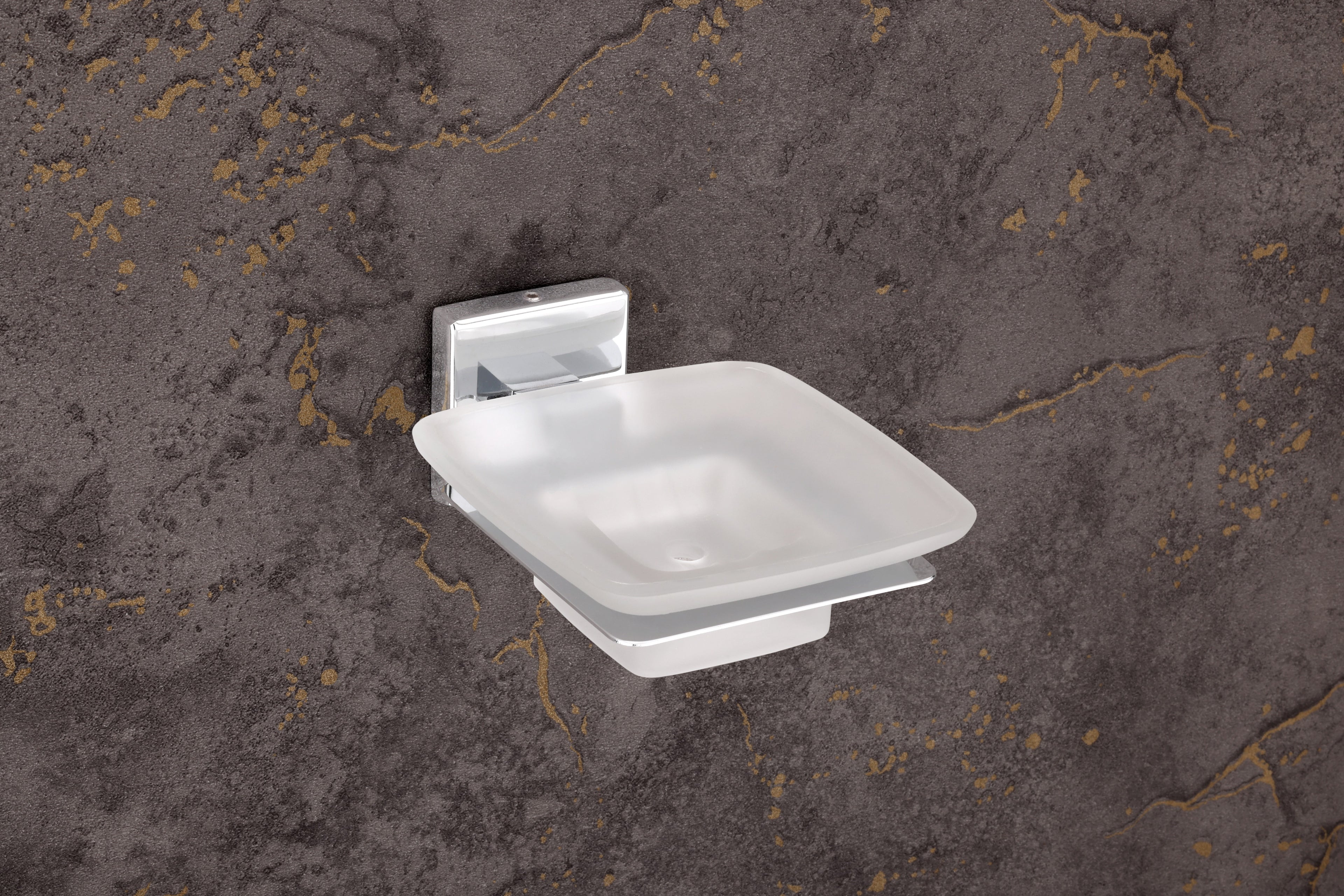 LUDO GLASS SQUARE SOAP DISH