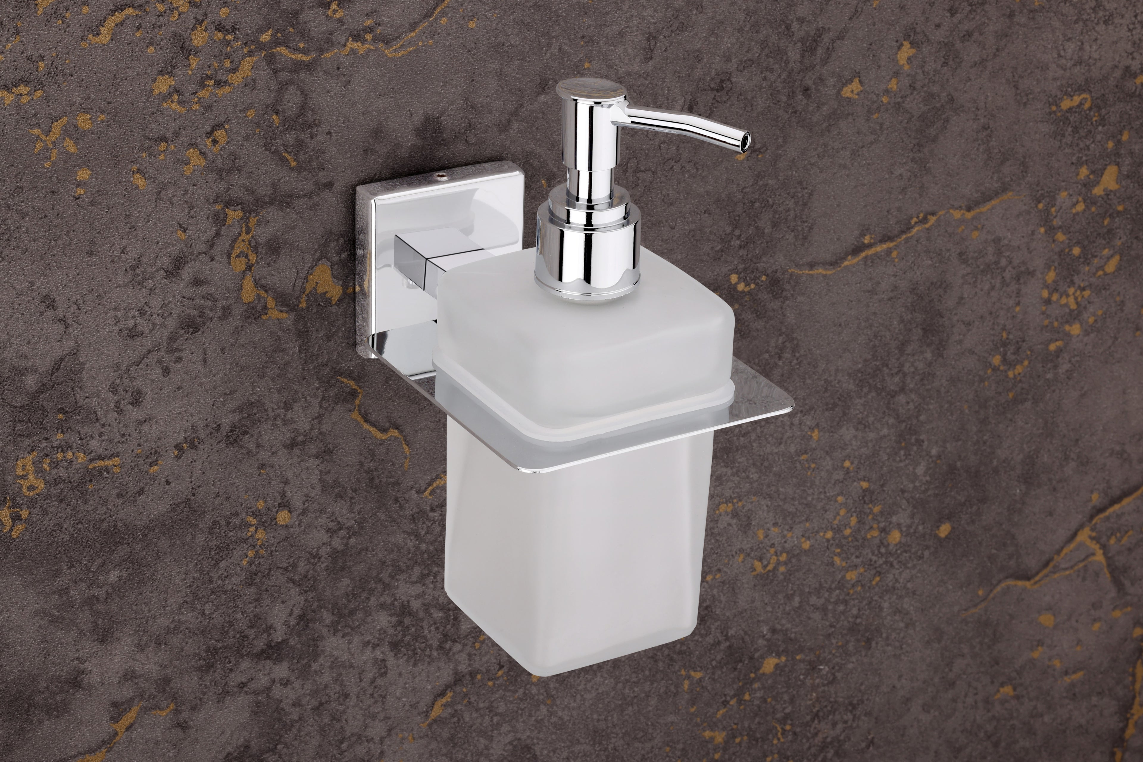 LUDO SQUARE GLASS LIQUID DISPENSER